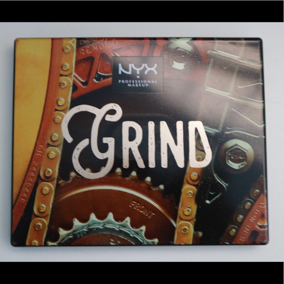 Nyx palette bundle (2)! - Picture 2 of 5